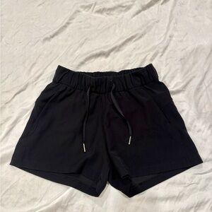 Lululemon HR 2.5” Shorts (not lined)